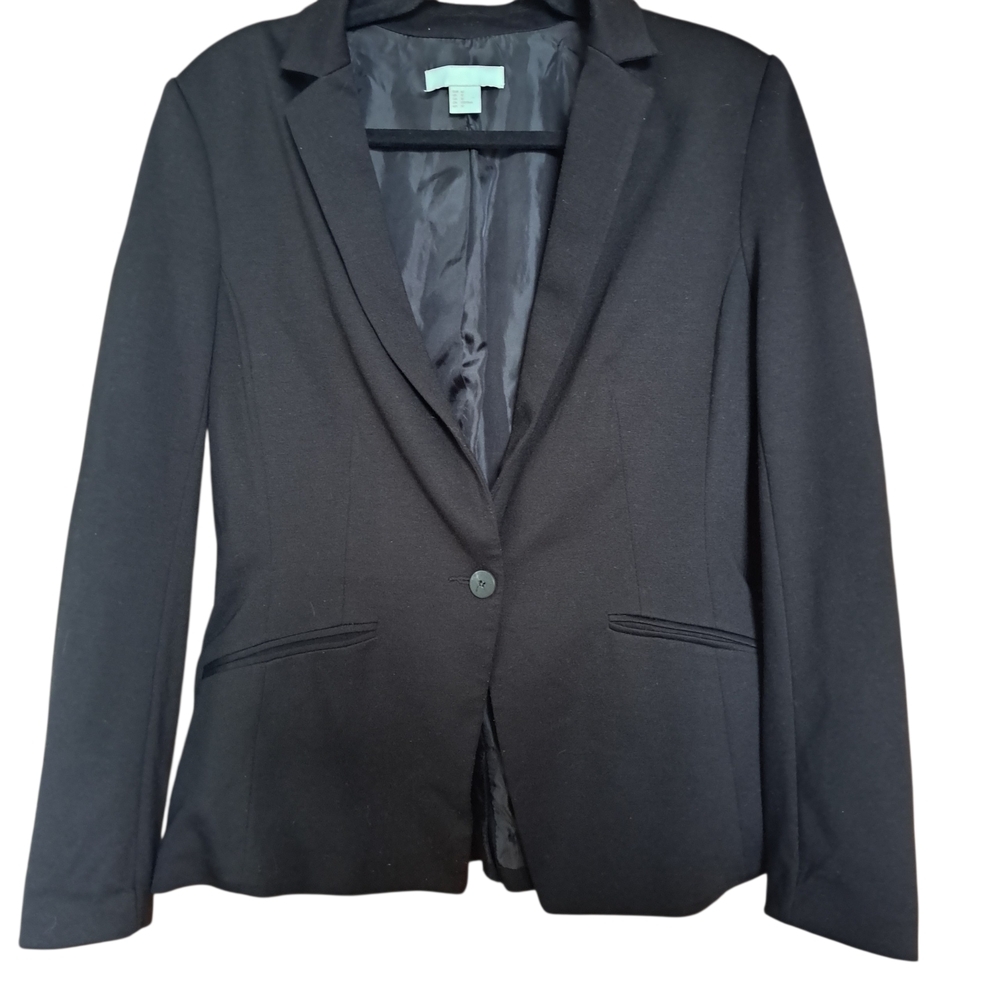 H&M Black Blazer – Size 12, Sleek Professional Look, Tailored Fit